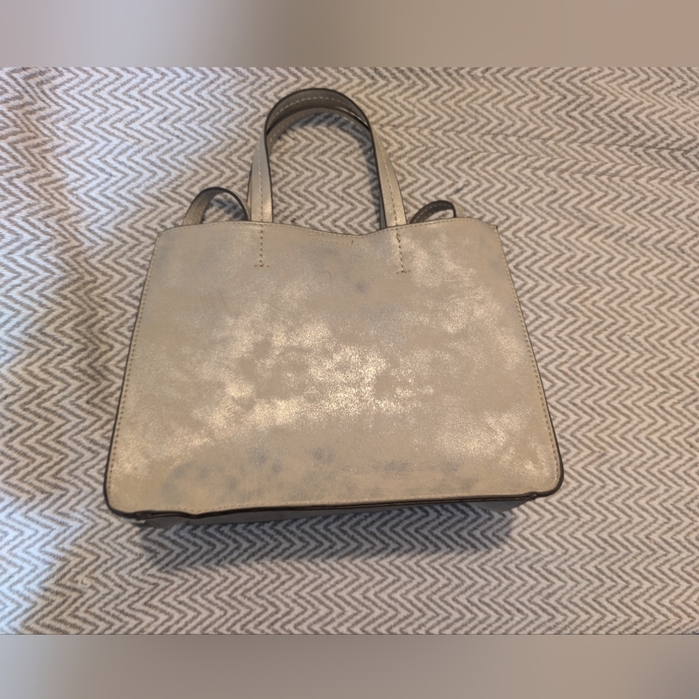 GAP Shimmering Gold Tote Bag/Crossbody NWOT - Picture 7 of 16